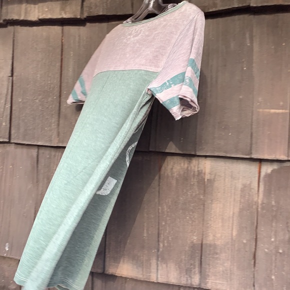 Touch by Alyssa Milano size Large NY Jets short sleeve shirt - Picture 6 of 9